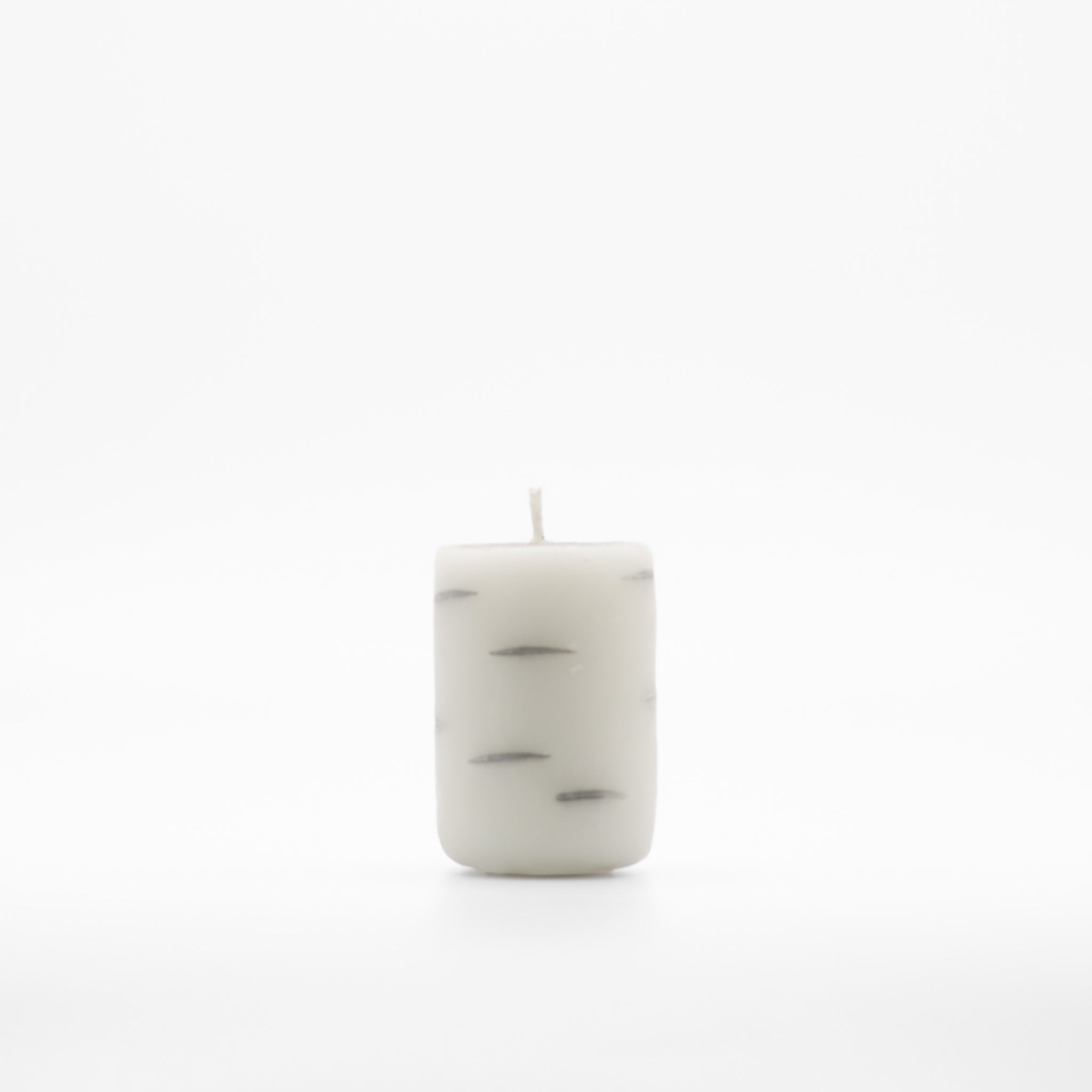 Short Birch Log Candles